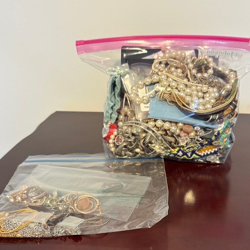 3lbs of fashion jewelry — matching sets!!